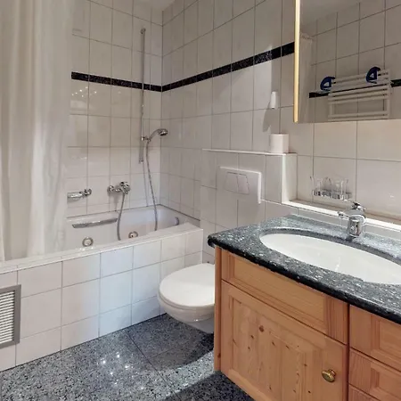 Apartment Grischalva 7 *